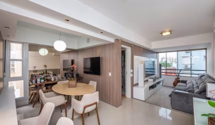 Apartamento com 2 quartos à venda na Rua Afonso Taunay, 120, Boa Vista, Porto Alegre por R$ 700.000