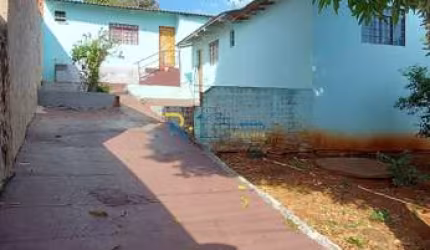 Casa a Venda   Conjunto São Lourenço Terreno 265 M²