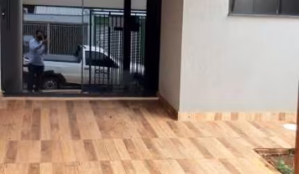 Casa  Geminada para Venda 2 Quartos , Suíte  , Zona Leste , jd. Chamonix