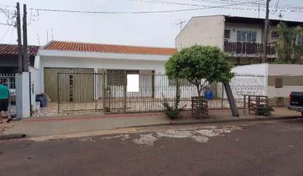 Casa  a Venda  Terreno 372 M²  210 M ²  Construção  Jd. Adriana