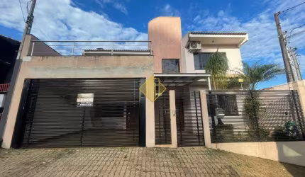 **SOBRADO A VENDA COM 2 SUÍTES TÉRREAS PRÓXIMO DA POLICLÍNICA - CENTRO - CASCAVEL/PR**
