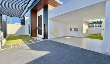 Casa terrea com Sobra de terreno no Recanto Tropical