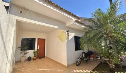 CASA NO BAIRRO PIONEIROS CATARINENSES COM COZINHA PLANEJADA - CASCAVEL/PR