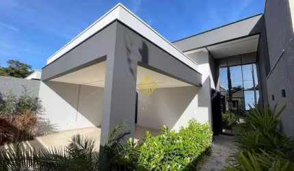 CASA TÉRREA COM 1 SUÍTE E 2 QUARTOS NO JARDIM PANCERA, TOLEDO-PR