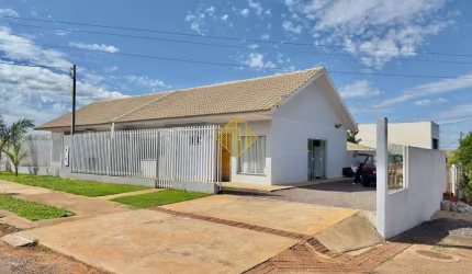 Casa com Planejados à venda no Veneza