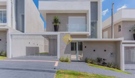 Sobrado no Bairro Cancelli com 3 suites