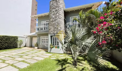 Sobrado à venda, 2 quartos, 1 suíte, com piscina, Jd La Salle - Toledo/PR