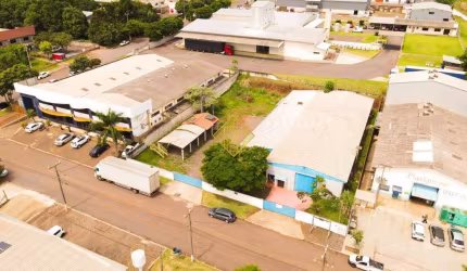 Ótimo Barracão industrial estrategicamente situado na saída para Foz do Iguaçu na BR 277