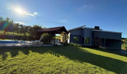 *** CASA EM CONCORDIA DO OESTE , TOLEDO - PARANÁ COM PISCINA ****