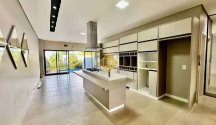 Sofisticação e Modernidade! Sobrado Alto Padrão com Piscina!