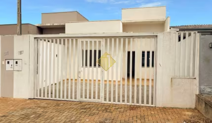Casa com Suíte + 2 quartos na Região Oeste