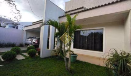 Casa térrea com suíte com closet + 4 quartos no Maria Luiza!