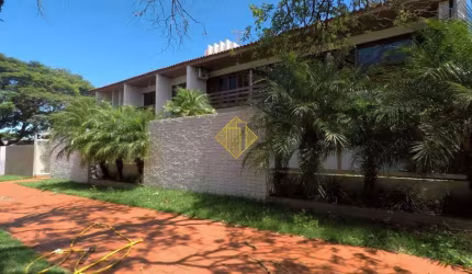 Sobrado à venda, 3 quartos, 2 suítes, 4 vagas, Jardim La Salle - Toledo/PR