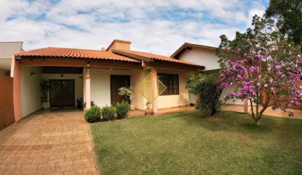 Casa à venda, 2 quartos, 1 suíte, 3 vagas, Vila Industrial - Toledo/PR