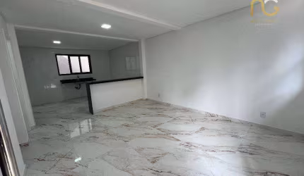 Sobrado com 3 dormitórios à venda por R$ 790.000,00 - Tupi - Praia Grande/SP