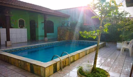 Casa com 4 dormitórios à venda, 224 m² por R$ 885.000,00 - Balneário Flórida - Praia Grande/SP