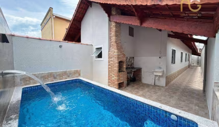 CASA NOVA 3 DORM, PISCINA, PÉ NA AREIA!