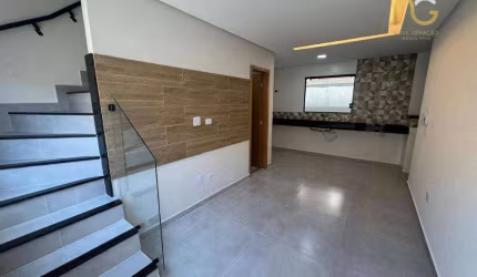 Sobrado com 2 dormitórios à venda, 54 m² por R$ 314.900,00 - Mirim - Praia Grande/SP