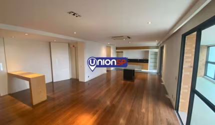 Apartamento com 3 quartos à venda na Rua Itapaiuna, 1800, Panamby, São Paulo por R$ 2.300.000