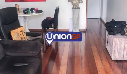 Apartamento com 3 quartos à venda na Rua Helion Póvoa, 155, Vila Olímpia, São Paulo por R$ 1.800.000