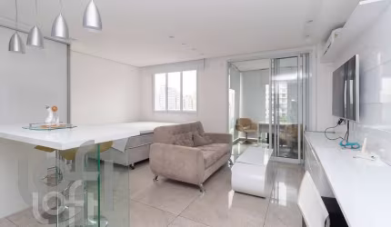 Apartamento à venda em Aclimação com 42 m², 1 quarto, 1 suíte, 1 vaga