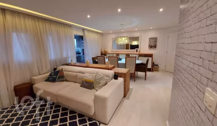 Apartamento à venda em Jardim Aeroporto com 109 m², 3 quartos, 2 vagas