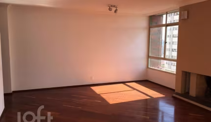 Apartamento à venda em Campo Belo com 250 m², 3 quartos, 1 suíte, 4 vagas