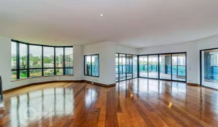 Apartamento à venda em Jardim Vitoria Regia (Zona Oeste) com 428 m², 4 quartos, 5 vagas