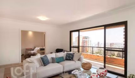 Apartamento à venda em Vila Andrade com 176 m², 3 quartos, 4 suítes, 3 vagas