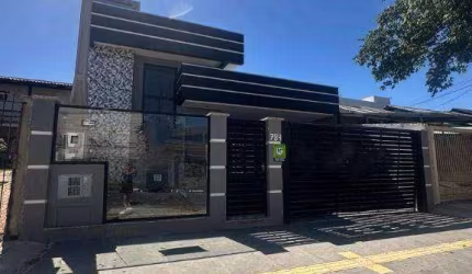 Excelente casa com 3 dormitórios à venda, 130 m² por R$ 723.500 - Parque da Matriz - Cachoeirinha/RS