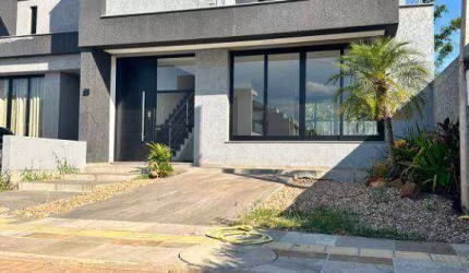Excelente sobrado com 3 dormitórios à venda, 133 m² por R$ 849.000 - Centro - Gravataí/RS