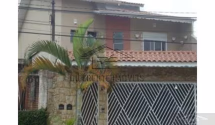 SOBRADO 4 DORMS-1 SUÍTE - 3 VAGAS-216 m² - OPORTUNIDADE !!!