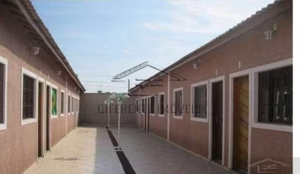 CASA DE CONDOMÍNIO 2 DORMS - 1 VAGA -70 m²  OPORTUNIDADE !!!