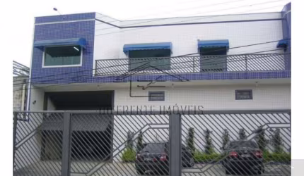 Galpão 1200m2 - Estrutura Excelente - Próximo ao Metrô Guilhermina - Com Entrada para Caminhão