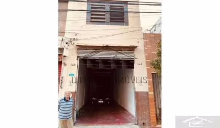 GALPÃO COM 200 m² NO BRÁS !!!