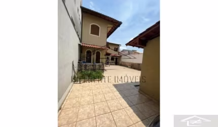 Casa no Jardim Aricanduva em terreno com 250m², 3 dormitórios