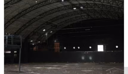 Galpão / Depósito / Armazém com 4 Quartos e 12 banheiros para Alugar, 20000 m² por R $ 150.000 / Mês