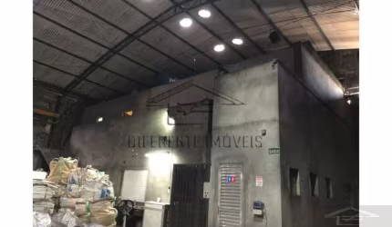 Galpão 798m² na Vila Carmosina!!!