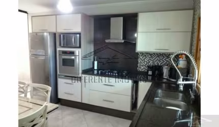 CASA COM 3 SUÍTES ? 5 VAGAS ÓTIMA LOCALIZAÇÃO JARDIM NOSSA SENHORA DO CARMO