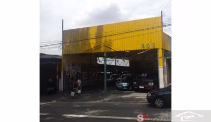 SALÃO COM 250 METROS EM ARTUR ALVIM