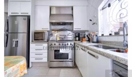 Sobrado Alto Padrão a Venda- 577m²,  5 quartos, 7 vagas- Zona Norte