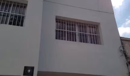 OPORTUNIDADE PARA COMERCIANTES OU QUEM DESEJA UMA CASA GRANDE!!!