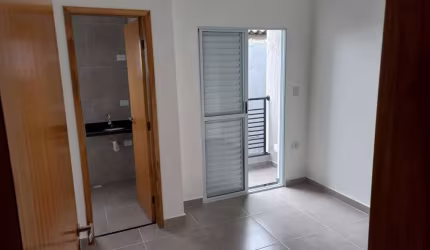 Sobrado a Venda na Boturussu com 2 Quartos com Suítes.