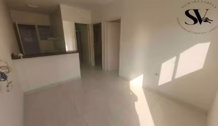VENDO CASA  DE CONDOMINIO, 02 DORMITÓRIOS, GARAGEM, PISCINA,PORTARIA 24 HORAS E PLAYGROUND.