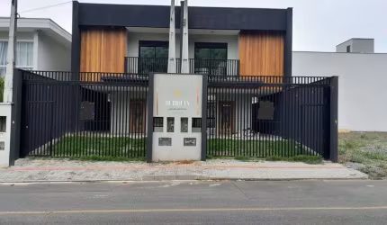 Lindo Sobrado no Loteamento Santos Dumont , com 3 suítes sendo 1 master 180 m²