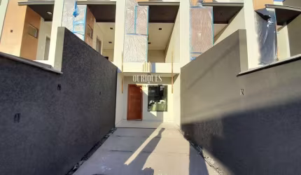Sobrado Geminado com 74m², possui 2 suítes e 1 vaga.
