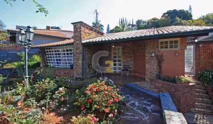 CASA ASSOBRADADA - SUMARÉ - 3 DORMITÓRIOS - 1 SUÍTE - 2 VAGAS
