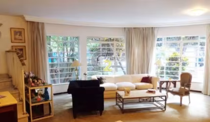 Casa à venda em Perdizes com 3 quartos e 1 suíte, 2  vagas de garagem - 280M²