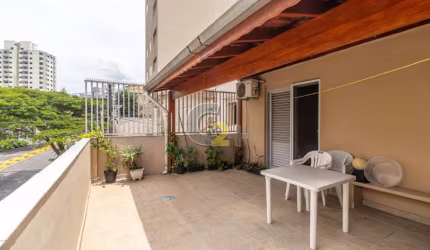 Casa a venda na Vila Romana, 16 quartos, 2 suítes e 3 vagas