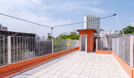 Casa Sobrado á venda na Barra Funda com 4 quartos e 1 vaga